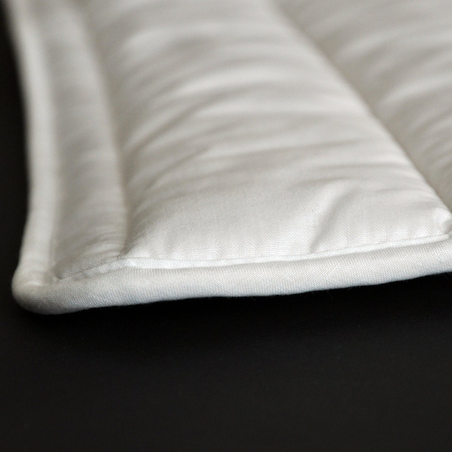 Matelas à langer coton bio pour table à langer murale Fifi - Détail coin